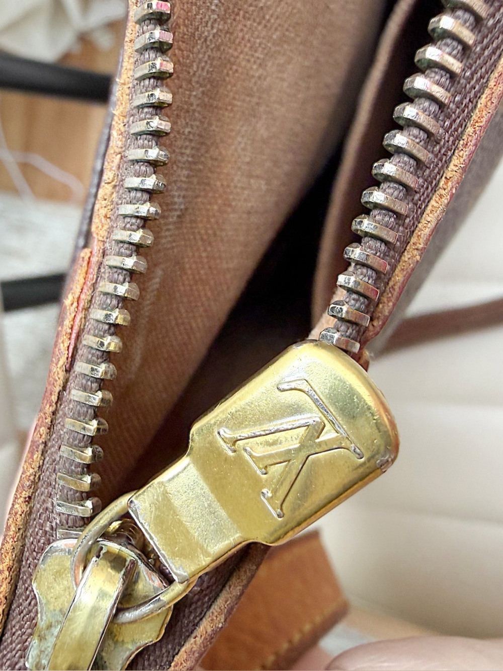 Louis vuitton monogram odeon PM crossbody bag - Picture 9 of 13